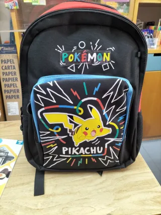 Mochila Pokémon Pikachu Negra