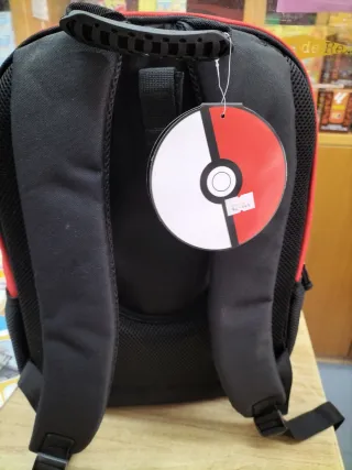Mochila Pokémon Pikachu Negra