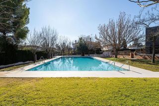 Chalet en venta en Albolote