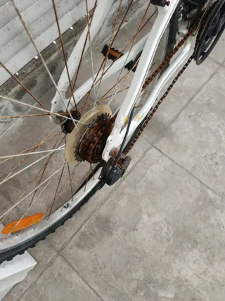 Bicicleta de Montaña BTWIN Blanca