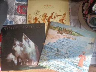 Lote 3 Vinilos Genesis: Foxtrot, Seconds Out, A Tr