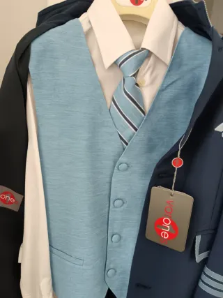 Traje de comunión azul marino