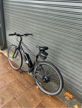 Bicicleta Eléctrica BTWIN Negra