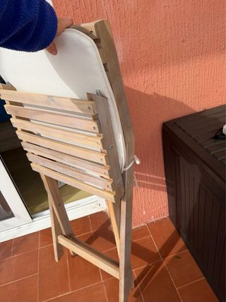 Conjunto mesa y sillas plegables madera