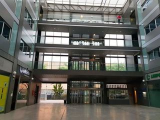 Oficina en venta en El Juncal - Av. de la Paz en Sevilla