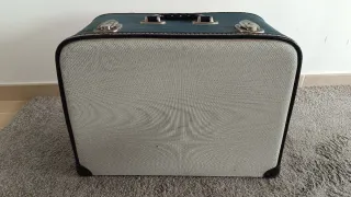 Maleta Vintage antigua y robusta (sin llave)