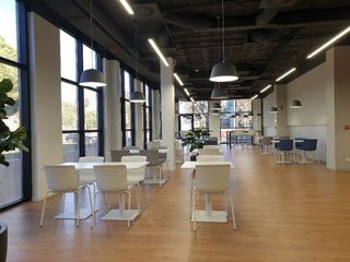 Oficina en alquiler en Zona Industrial en Prat de Llobregat, El