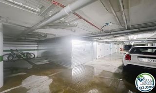 Garaje en venta en Empuriabrava en Castelló d´Empúries