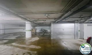 Garaje en venta en Empuriabrava en Castelló d´Empúries