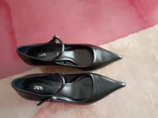 Zara Zapato Piel Punta Tira Hebilla Talla 36