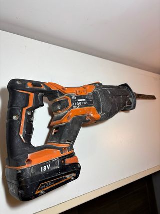 Sierra sable AEG 18V a batería