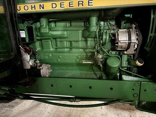 Tractor John Deere 3135