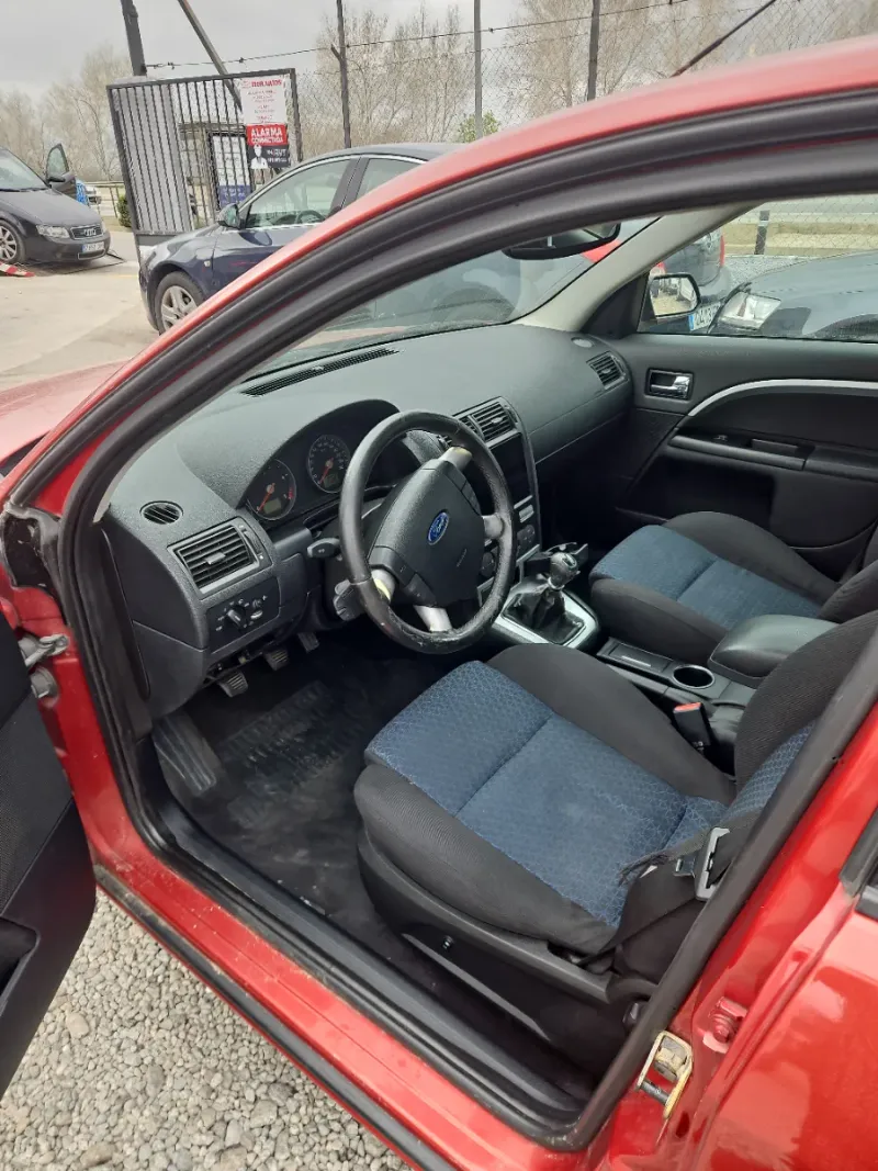Ford Mondeo 2.0 TDCi Ambiente Plus 2007, foto 9