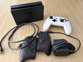 Nintendo Switch + Juegos y Accesorios