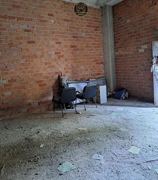 Local comercial en venta en Renfe - Bulevar 1º y 2º Fase en Jaén