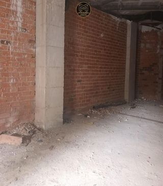 Local comercial en venta en Renfe - Bulevar 1º y 2º Fase en Jaén