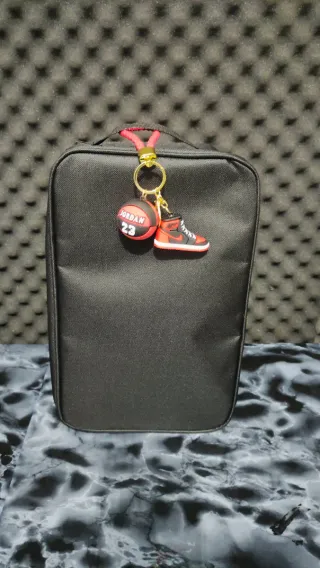 Saco desportivo com pega lateral novo