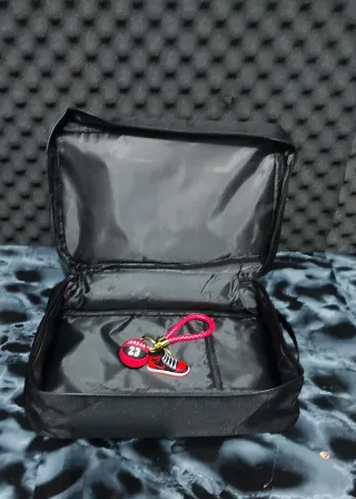 Saco desportivo com pega lateral novo