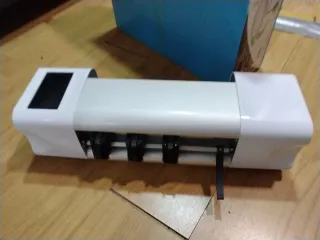 Proyector Plata y Blanco