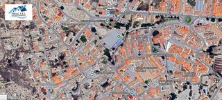 Casa adosada en venta en Baza