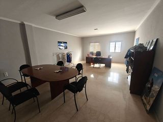 Nave industrial en alquiler en Polígonos - Recinto Ferial Cortijo de Torres en Málaga