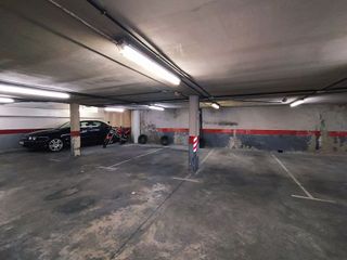 Garaje en alquiler en Palacio en Madrid