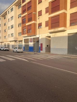 Local comercial en alquiler en Onda