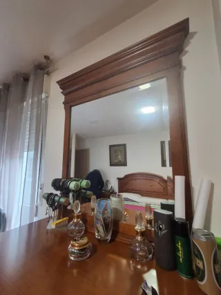 Cómoda de madera maciza