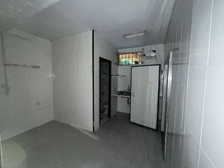 Local comercial en venta en Pino Montano - Consolación - Las Almenas en Sevilla