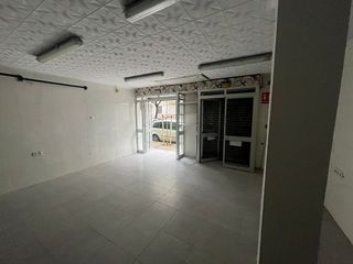 Local comercial en venta en Pino Montano - Consolación - Las Almenas en Sevilla