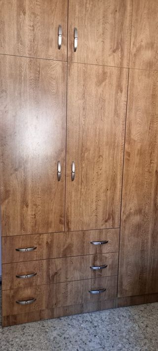 Armario 1.82 ancho x 2.40 alto