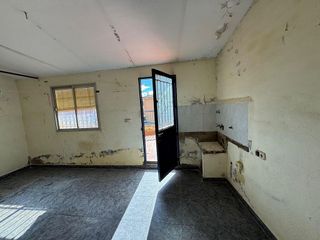 Casa adosada en venta en Guadix