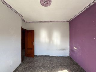 Casa adosada en venta en Guadix