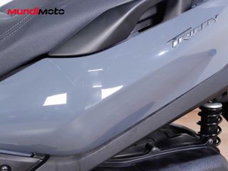 YAMAHA TRICITY 300