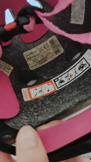 Casco bici infantil blanco con flores