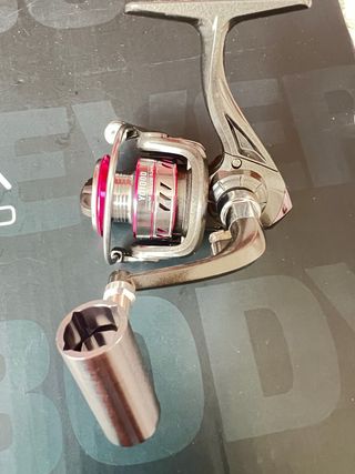 2 carrelli da pesca 1000 nuovi a 20€