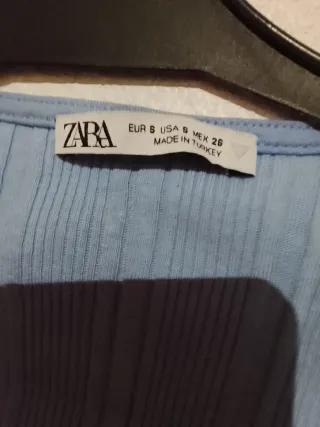 Camiseta Zara azul fruncida talla S