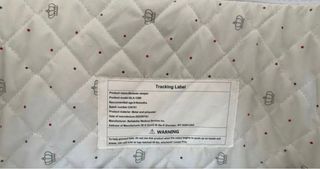 Minicuna gris con cesta inferior