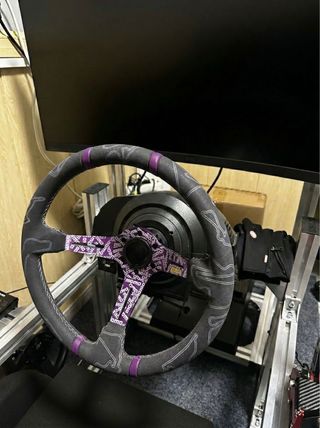 Volante Desplazado MOMO Morado