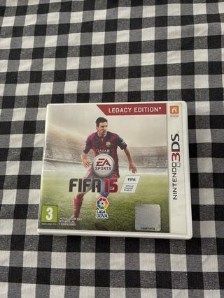 Nintendo 3DS XL Blanca + Animal Crossing + FIFA 15
