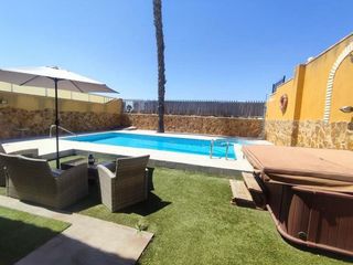 Chalet en venta en Nueva Torrevieja - Aguas Nuevas en Torrevieja