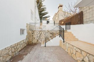 Chalet en venta en Camì Paterna-Lloma del Calderer en Bétera