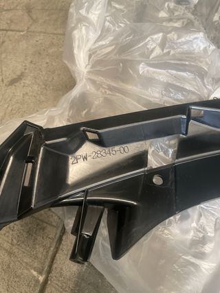 Embellecedor Faro Yamaha T-Max 530 2016