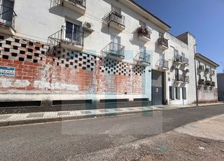 Local comercial en alquiler en Llerena