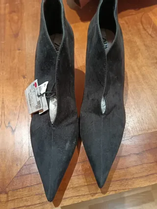 Zapatos tacón medio Zara negros nuevos