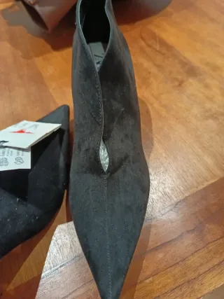 Zapatos tacón medio Zara negros nuevos