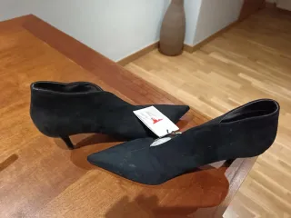 Zapatos tacón medio Zara negros nuevos