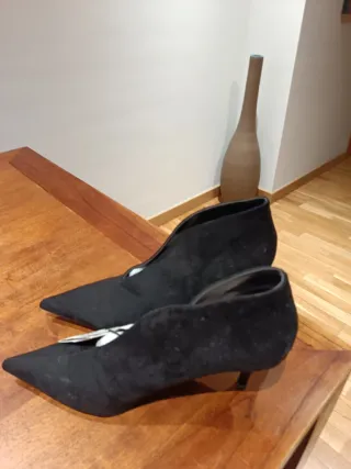 Zapatos tacón medio Zara negros nuevos