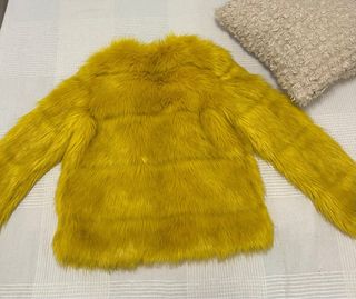 Abrigo pelo sintético amarillo Bershka mujer