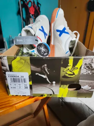 Zapatilla Munich Gresca Unisex Beige/Azul